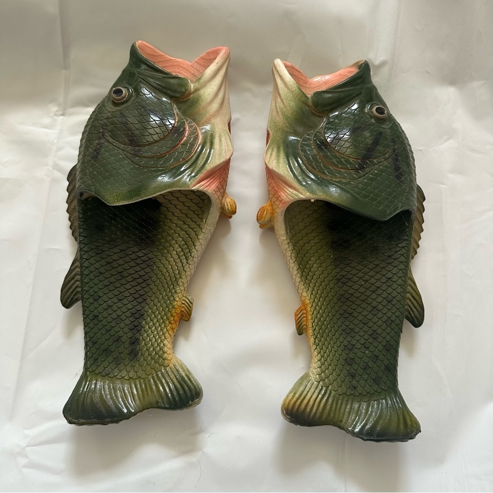 🐟👣 Men’s Fish Style Flip Flop Shoes – Size 40/41M 👣🐟